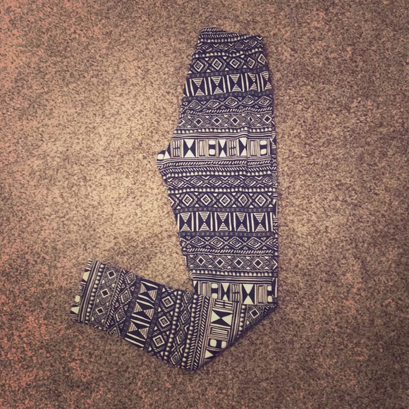 Tribal print leggings - Picture 1 of 2